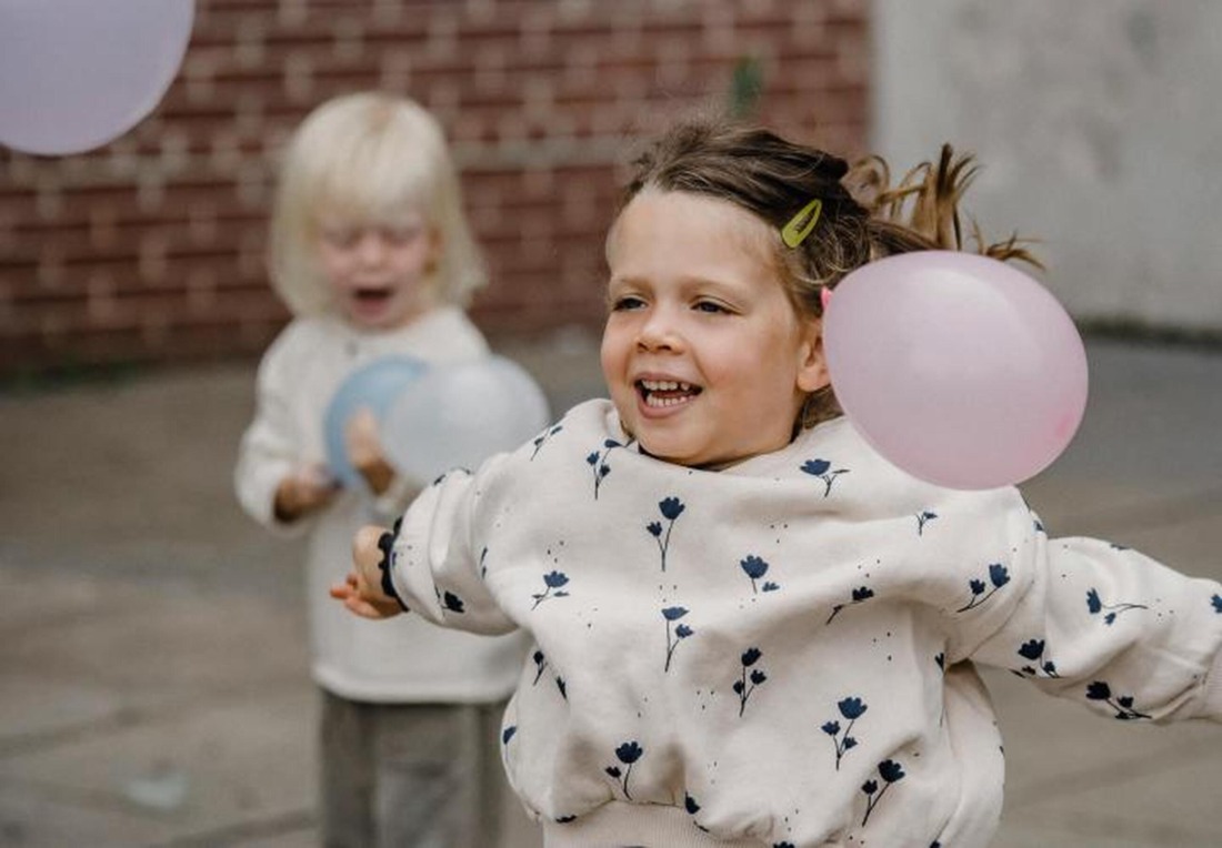 Uitdagend buitenspel voor jonge kinderen